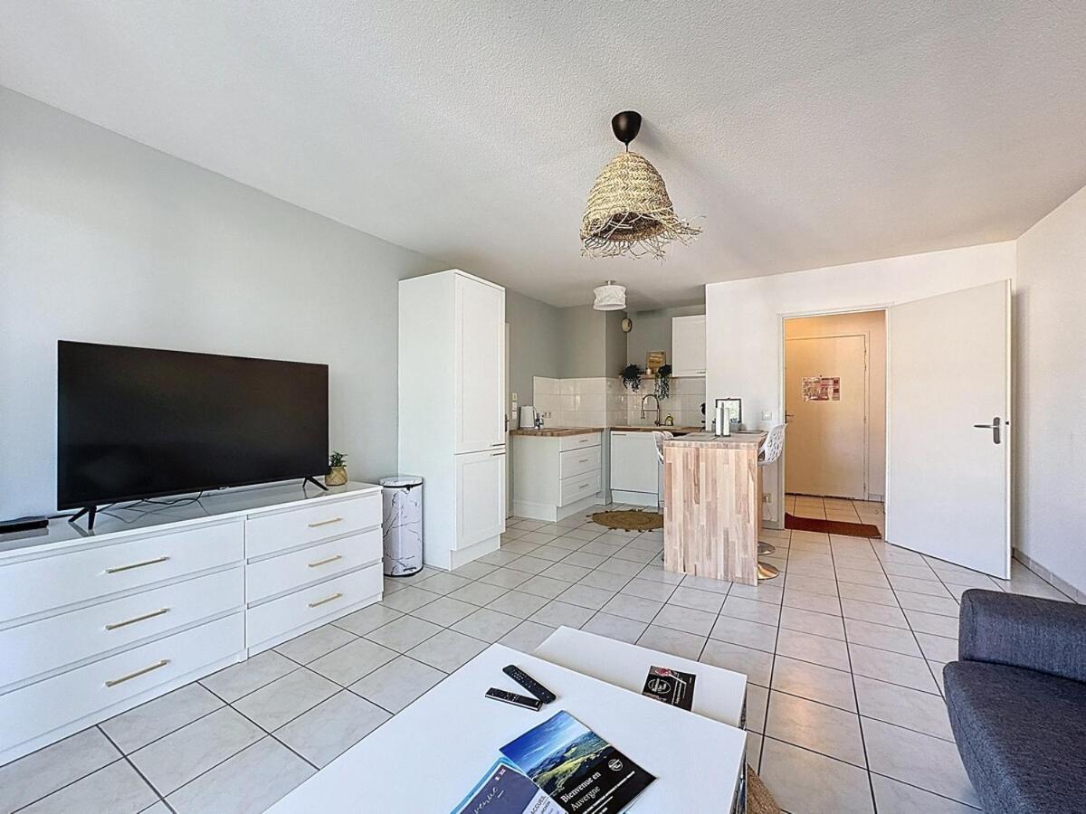 Sejour Cosy - Lit 180X200 - Wifi - Parking Apartment Clermont-Ferrand Bagian luar foto